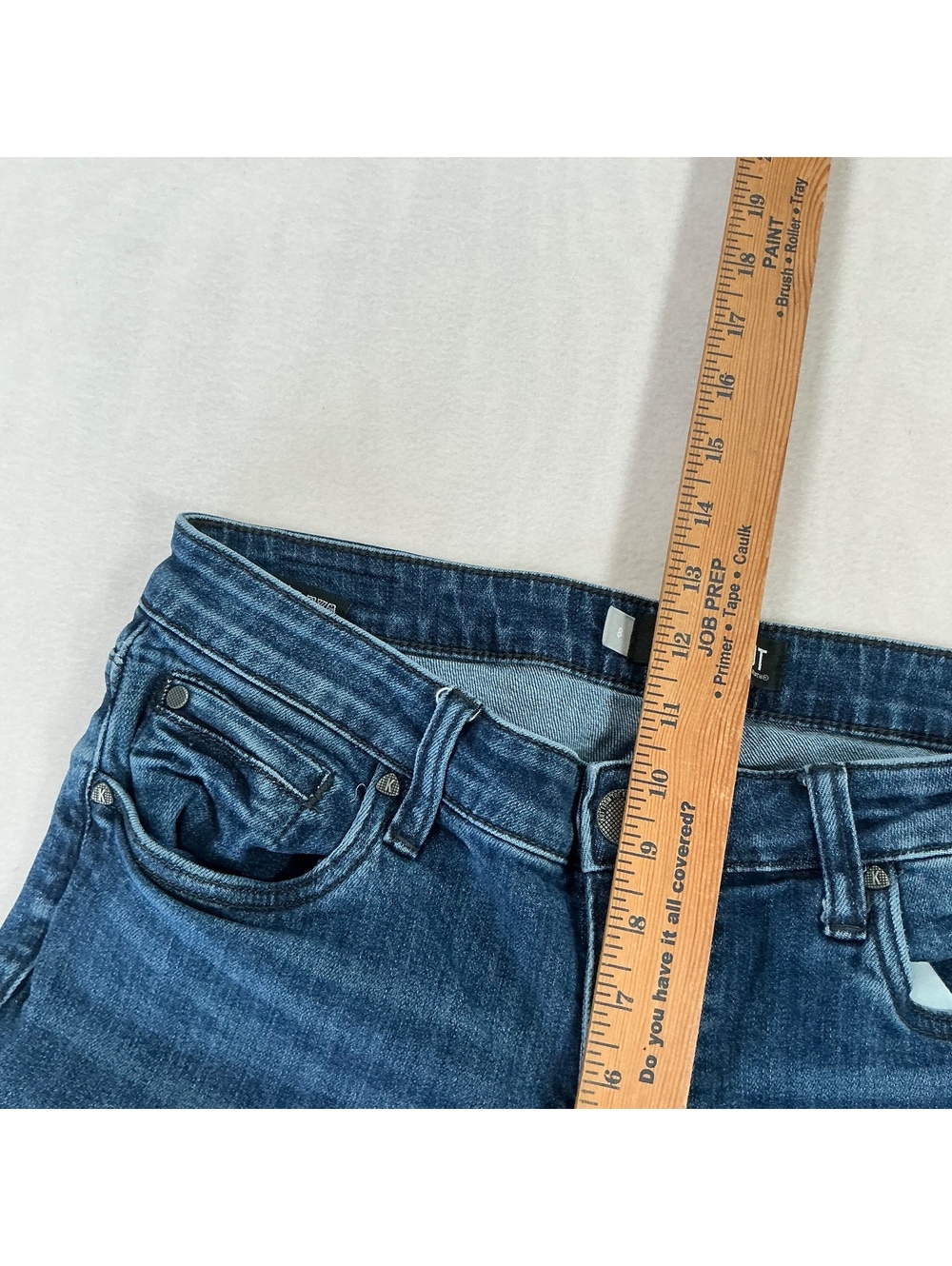 KUT From The Kloth Catherine Boyfriend Jeans Women’s Size 8 Medium Wash - Picture 11 of 11